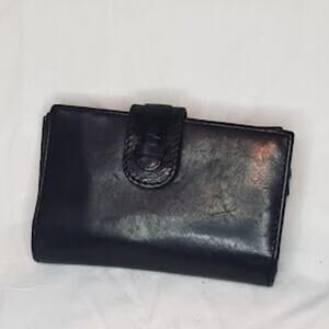 Classic Black Medium Leather Wallet-Men’s Style-Genuine Leather – Made in India